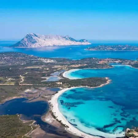 Vista Tavolara - Sardegna Vaccileddi
